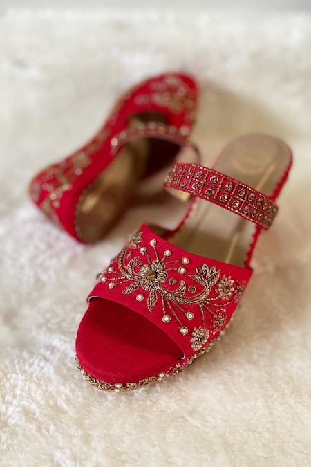 Women Red & Gold Party Shoes-Indian Bridal Shoes-Red Embroidered Velvet  Shoes-Gold Zari Shoes – Lady Selection Inc