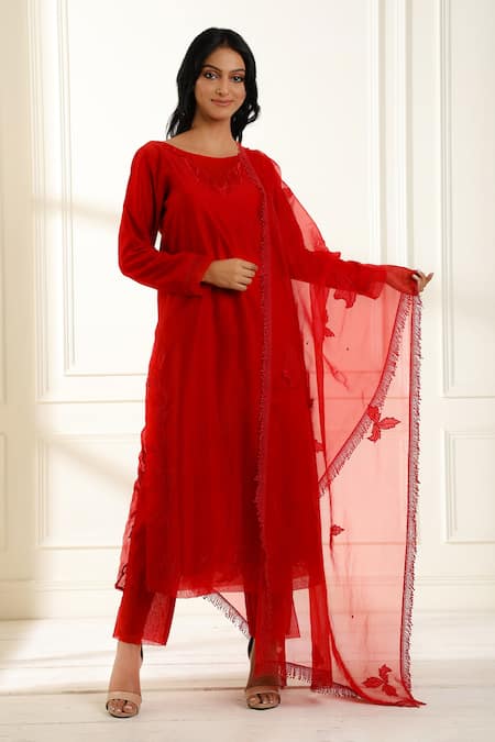 Shop Omana By Ranjana Bothra Red Chanderi, Organza Applique, Embroidery, Tassels Boat Farah Kurta Pant Set Online at Aza Fashions Shop_Omana By Ranjana Bothra_Red Chanderi, Organza Applique, Embroidery, Tassels Boat Farah Kurta Pant Set _Online_at_Aza_Fashions
