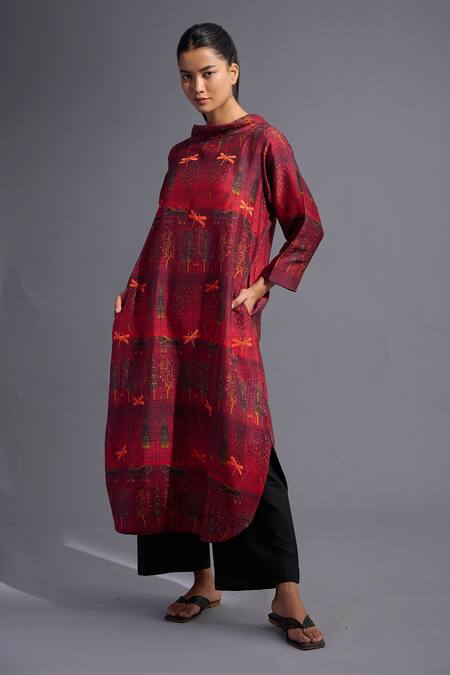 Taika By Poonam Bhagat_Red Tunic  Blended Silk Printed Dragonflies Collared Embroidered And Pant Set _Online_at_Aza_Fashions
