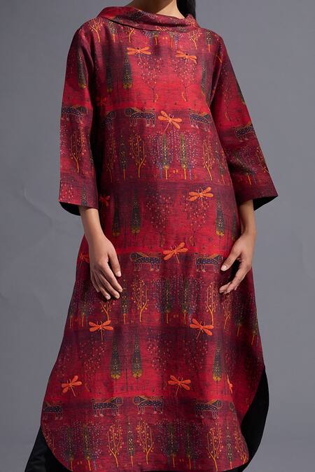 Buy_Taika By Poonam Bhagat_Red Tunic  Blended Silk Printed Dragonflies Collared Embroidered And Pant Set _Online_at_Aza_Fashions