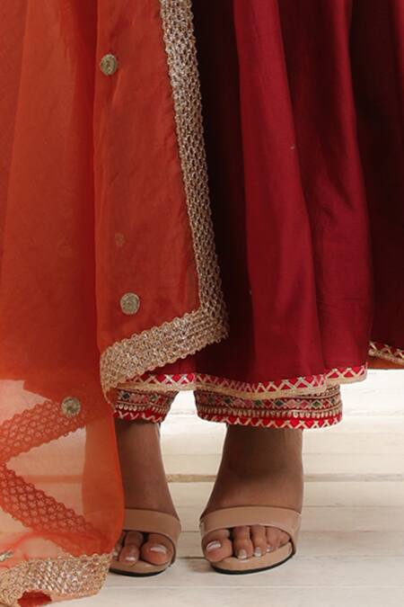 Shop Omana By Ranjana Bothra Red Chanderi, Organza Pearls, Sequins, Mastaani Resham Embroidered Anarkali Set Online at Aza Fashions Shop_Omana By Ranjana Bothra_Red Chanderi, Organza Pearls, Sequins, Mastaani Resham Embroidered Anarkali Set _Online_at_Aza_Fashions