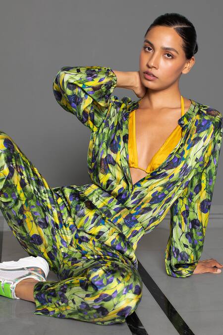 Redefine_Green Cotton Silk Canopy Mandarin Collar Shirt_Online_at_Aza_Fashions