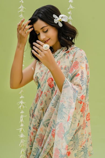 Shop Redpine Designs Off White Viscose Georgette Cutdana, Floral, Pre-draped Saree With Blouse Online at Aza Fashions Shop_Redpine Designs_Off White Viscose Georgette Cutdana, Floral, Pre-draped Saree With Blouse _Online_at_Aza_Fashions
