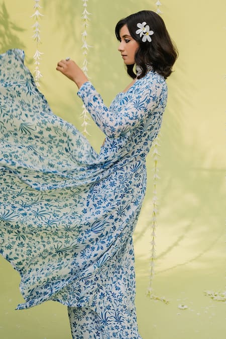 Redpine Designs_Blue Viscose Crepe Silk Floral V Neck Print Cape And Pant Set _at_Aza_Fashions