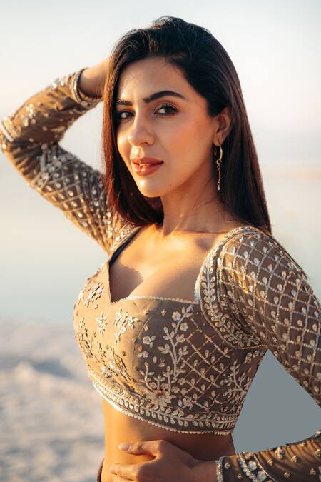 Buy_Sahil Kochhar_Green Organza Embroidery, Sequins Sweetheart Neck Roohi Lehenga And Blouse Set _Online_at_Aza_Fashions