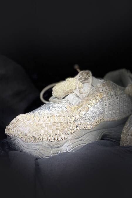 Buy_Chal Jooti_Grey Marvellous Maze Crystal Embellished Wedding Sneakers_Online_at_Aza_Fashions
