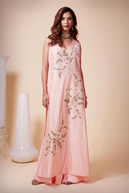 Buy_Saaj By Ankita_Peach Chanderi Embroidery, Sequins, Applique V-neck Aari Kurta And Sharara Set _Online_at_Aza_Fashions