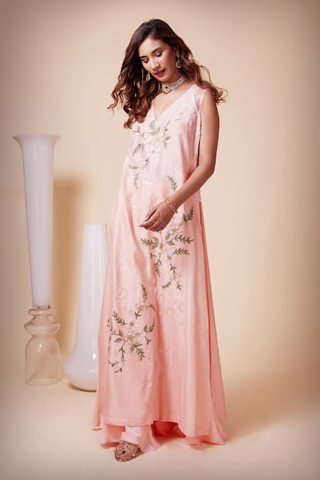 Saaj By Ankita_Peach Chanderi Embroidery, Sequins, Applique V-neck Aari Kurta And Sharara Set _at_Aza_Fashions