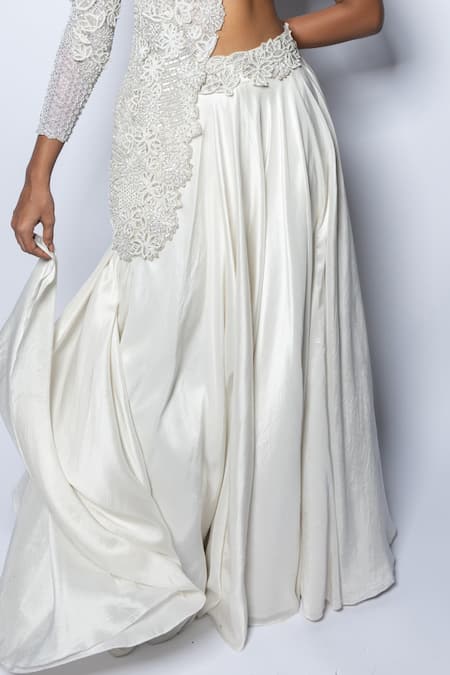 Disha Patil_Ivory Lehenga Crepe Hand Embroidery Lotus V Neck Jacket Blouse And Set _Online_at_Aza_Fashions