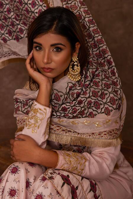 The Home Affair Pink Chiffon Embroidery, Gota Patti Mandarin Floral Print Straight Kurta Set at Aza Fashions The Home Affair_Pink Chiffon Embroidery, Gota Patti Mandarin Floral Print Straight Kurta Set _at_Aza_Fashions