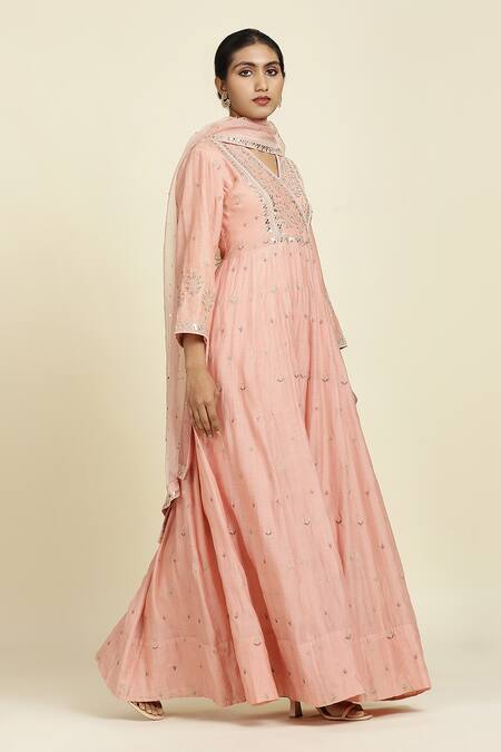 Oshi By Shikha_Pink Chanderi, , Organza Embroidery V-neck Anarkali Set _Online_at_Aza_Fashions