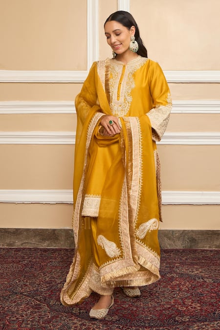 Buy_Sheetal Batra_Yellow Dupatta  Organza, Kurta  Pure Embroidered A-line Set _Online_at_Aza_Fashions