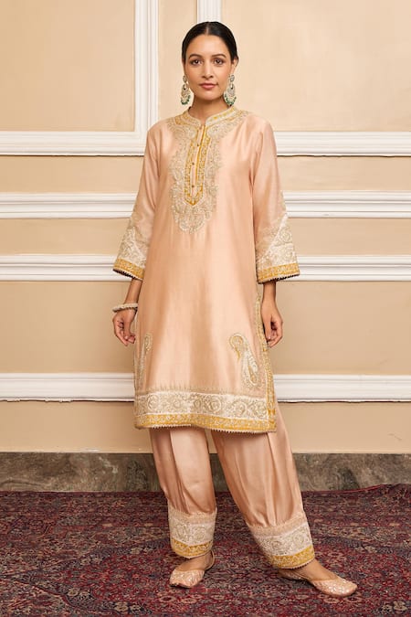 Sheetal Batra_Pink Dupatta  Organza, Kurta  Pure Chanderi, Embroidered A-line Set _Online_at_Aza_Fashions