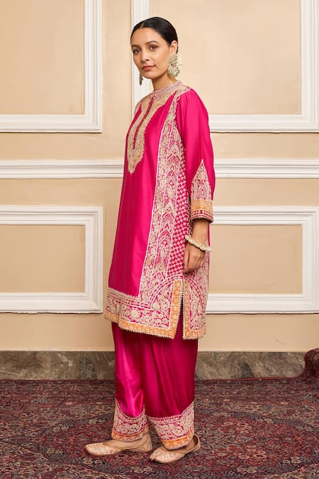 Shop Sheetal Batra Pink Dupatta Organza, Kurta Pure Chanderi, Embroidered A-line Set Online at Aza Fashions Shop_Sheetal Batra_Pink Dupatta Organza, Kurta Pure Chanderi, Embroidered A-line Set _Online_at_Aza_Fashions