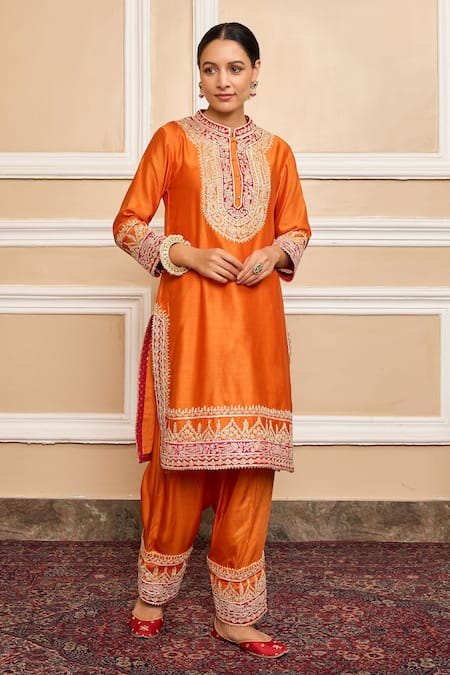 Buy Sheetal Batra Orange Dupatta Organza, Kurta Pure Chanderi, Embroidered Set Online at Aza Fashions Buy_Sheetal Batra_Orange Dupatta Organza, Kurta Pure Chanderi, Embroidered Set_Online_at_Aza_Fashions
