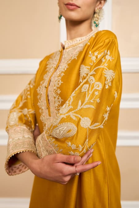 Buy_Sheetal Batra_Yellow Dupatta  Organza, Kurta  Pure Chanderi, Embroidered Set _Online_at_Aza_Fashions