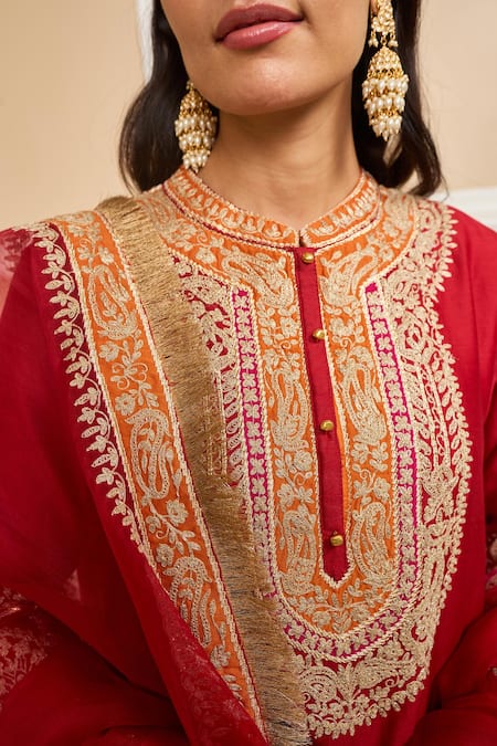 Sheetal Batra Red Dupatta Organza, Kurta Pure Chanderi, Salwar Embroidered Set at Aza Fashions Sheetal Batra_Red Dupatta Organza, Kurta Pure Chanderi, Salwar Embroidered Set _at_Aza_Fashions