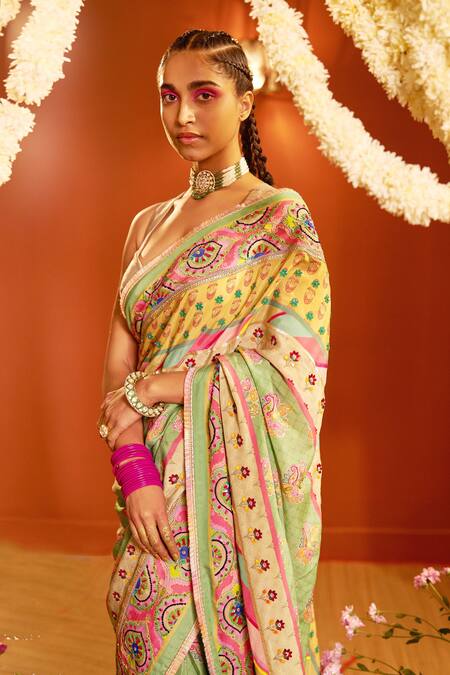Buy_Siddhartha Bansal_Green Pure Crepe Embroidered Royal Print Saree With Sleeveless Blouse  _Online_at_Aza_Fashions