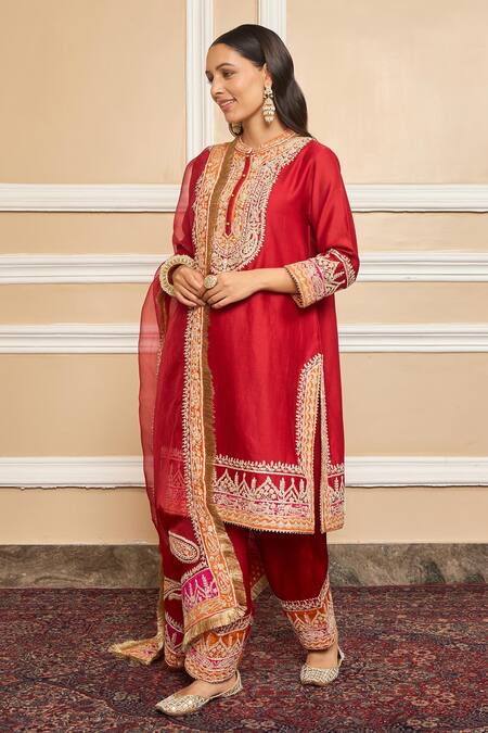 Buy Sheetal Batra Red Dupatta Organza, Kurta Pure Chanderi, Salwar Embroidered Set Buy_Sheetal Batra_Red Dupatta Organza, Kurta Pure Chanderi, Salwar Embroidered Set