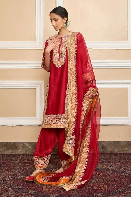 Sheetal Batra_Red Dupatta  Organza, Kurta  Pure Chanderi, Embroidered A-line Set _at_Aza_Fashions
