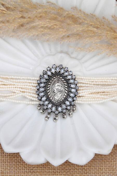 Sangeeta Boochra_Silver Plated Wajiha Pearl Embellished Choker _Online_at_Aza_Fashions
