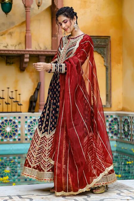 Bairaas_Maroon Cotton, Organza Floral, Gota Patti, Print And Work Anarkali With Dupatta_Online_at_Aza_Fashions