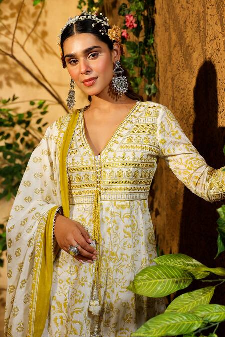 Shop_Bairaas_Yellow Mul Cotton Hand Block Print Botanical V Neck Anarkali With Dupatta_Online_at_Aza_Fashions