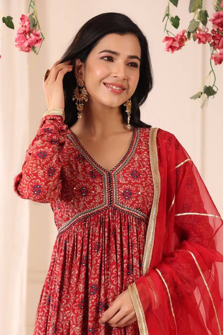 Bairaas_Red Muslin, Organza Sequins V-neck Printed Long Anarkali With Dupatta_at_Aza_Fashions
