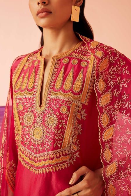 Shop_Sureena Chowdhri_Magenta Silk Chanderi Embroidered Zari Notched Round Neck Utopia Kurta Set_Online_at_Aza_Fashions