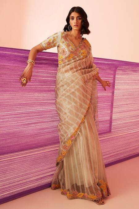 Sureena Chowdhri_Green Saree Striped Tissue Silk Embroidered Floral Museum And Blouse Set_Online_at_Aza_Fashions