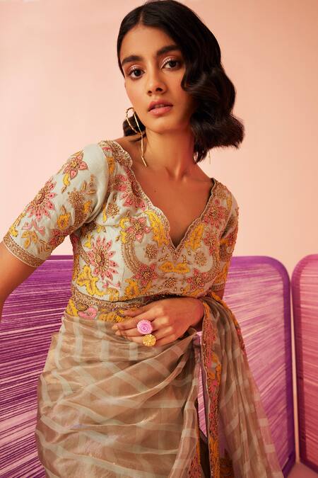 Sureena Chowdhri_Green Saree Striped Tissue Silk Embroidered Floral Museum And Blouse Set_at_Aza_Fashions