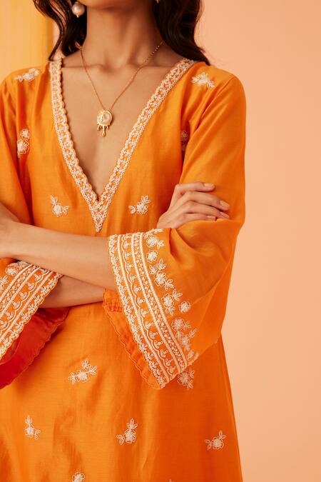 Shop_Sureena Chowdhri_Orange Silk Chanderi Embroidered Dori Deep V Neck Daydream Kurta Set_Online_at_Aza_Fashions