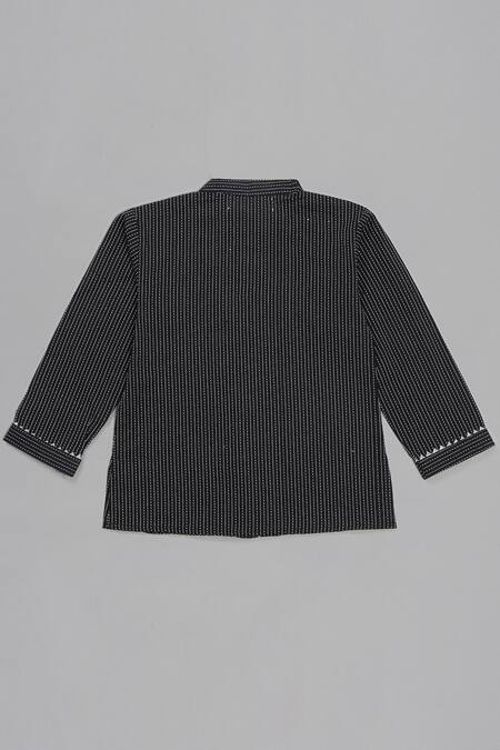 Saka Designs_Black Cotton Striped Pattern Pure Kurta Set_Online_at_Aza_Fashions