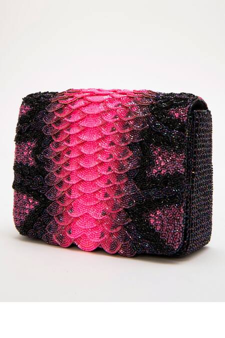 Buy_Doux Amour_Pink Embellished Medusa Ombre Bag _Online_at_Aza_Fashions