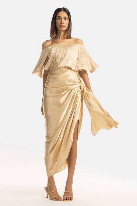 431-88 By Shweta Kapur_Beige Crepe Off-shoulder Off Fringe Top_at_Aza_Fashions