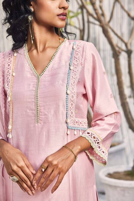 Charkhee_Pink Kurta Chanderi Hand Embroidered And Embellished Thread V Neck A-line Set_Online_at_Aza_Fashions