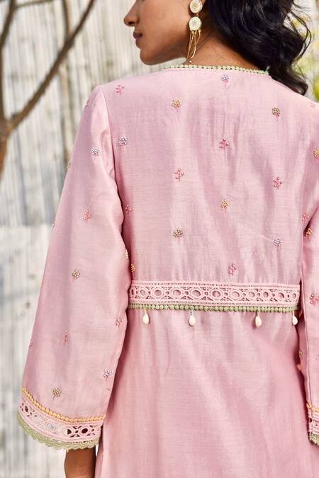 Buy_Charkhee_Pink Kurta Chanderi Hand Embroidered And Embellished Thread V Neck A-line Set_Online_at_Aza_Fashions