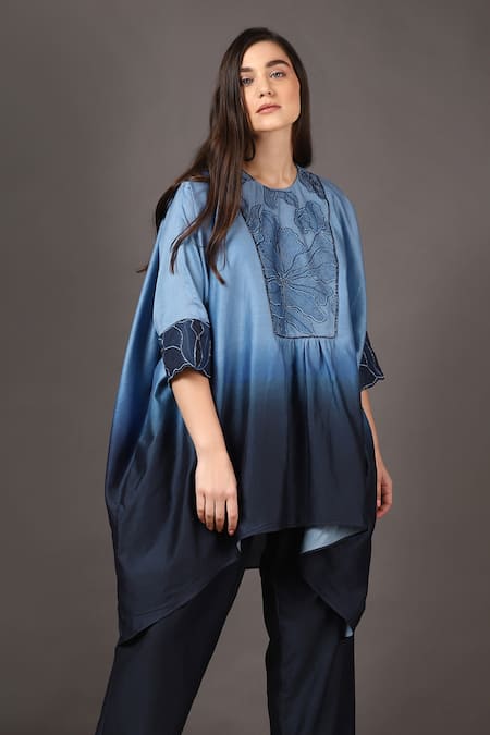 Buy_Sakshi Khetterpal_Blue Chanderi Silk Embroidery Round Neck Neckline Kaftan And Pant Set _Online_at_Aza_Fashions