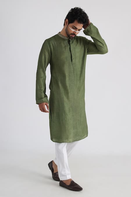 Buy_Smriti By Anju Agarwal_Green Bamboo, Cotton Diamonds, Embroidery Shadab Pintucked Kurta Set _Online_at_Aza_Fashions