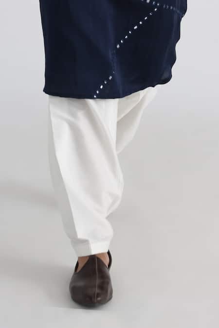 Smriti By Anju Agarwal_Blue Linen, Satin, Cotton Mirrors Nilah Embroidered Kurta Set _Online_at_Aza_Fashions