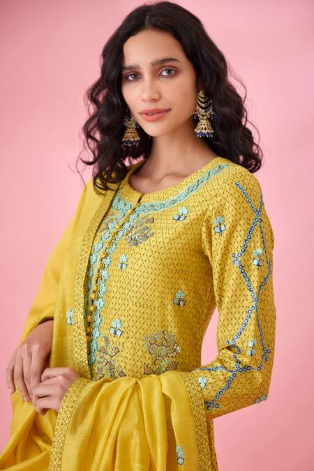 Shyam Narayan Prasad_Yellow Chanderi Silk Sequins, Embroidery Round Neck Block Printed Kurta Set _at_Aza_Fashions