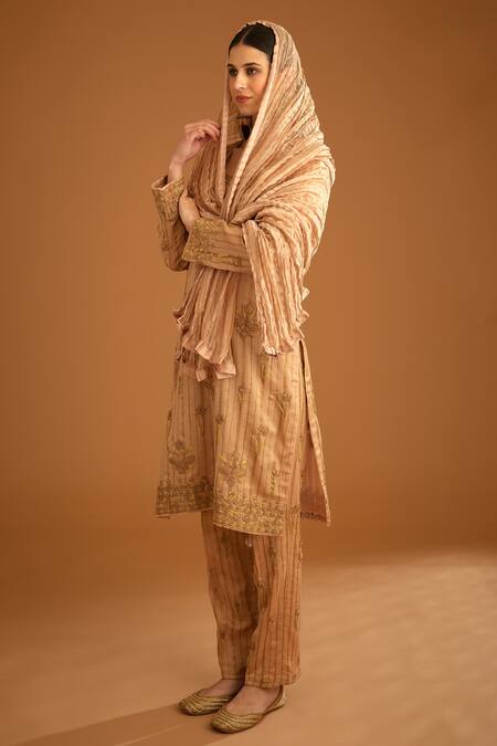 Buy_Shyam Narayan Prasad_Pink Chanderi, Tissue Embroidery Round Neck Dori And Thread Kurta Set 