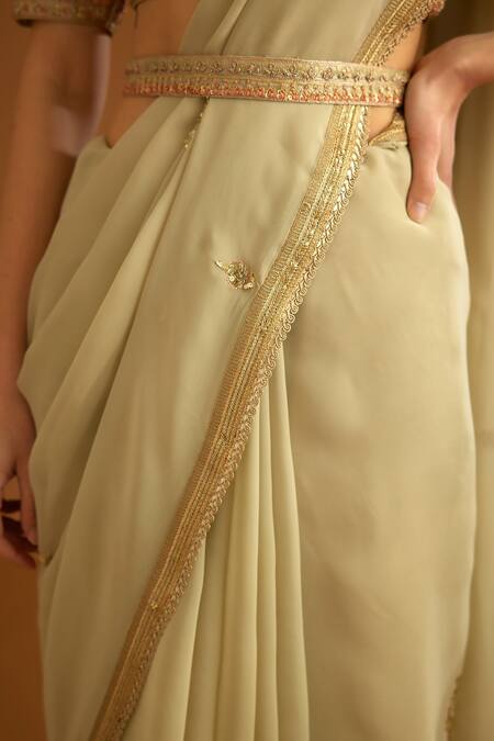 Shyam Narayan Prasad_Green Organza Embroidered Zardozi Sweetheart Neck Work Saree With Blouse _Online_at_Aza_Fashions