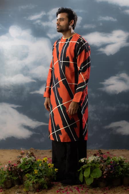 Buy_Saksham & Neharicka_Red Silk Embroidery Checkered Print Round Neck Kurta _Online_at_Aza_Fashions