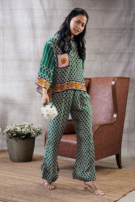 Shop_Soup By Sougat Paul_Green Crepe Embroidery Collared Taahira Checkered Print Top And Pant Set _Online_at_Aza_Fashions