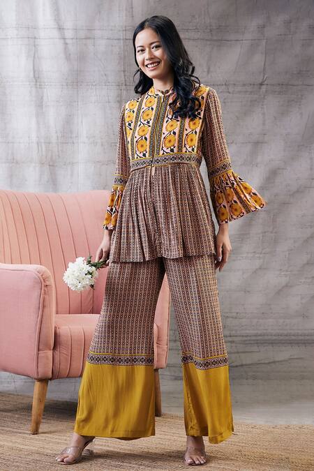 Soup By Sougat Paul_Multi Color Crepe Embroidery Mandarin Multicolor Printed Peplum Kurta And Pant Set _Online_at_Aza_Fashions