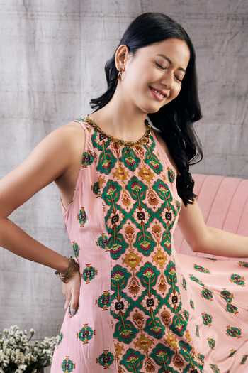 Soup By Sougat Paul_Multi Color Crepe Embroidery Boat Neck Taahira Botanical Print Kurta And Pant Set _at_Aza_Fashions