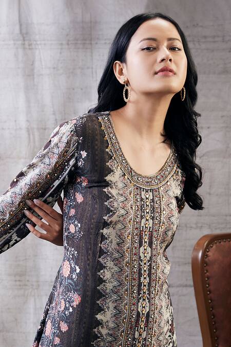 Soup By Sougat Paul_Brown Silk Embroidery Round Neck Dilara Front Slit Kurta And Pant Set _at_Aza_Fashions