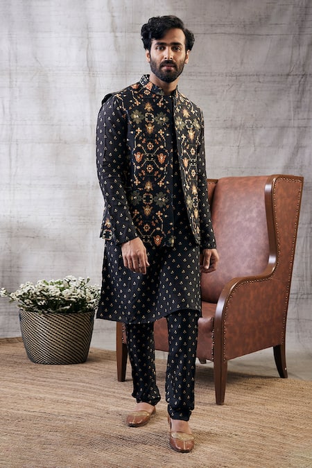 Buy_Soup By Sougat Paul_Black Silk Embroidery Geometric Print Bundi And Kurta Set _Online_at_Aza_Fashions