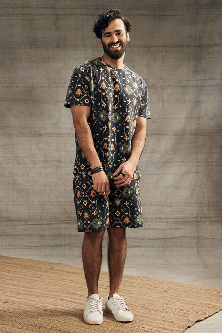 Soup By Sougat Paul_Black Kota Doria Zahra Geometric Print Tee With Shorts _Online_at_Aza_Fashions